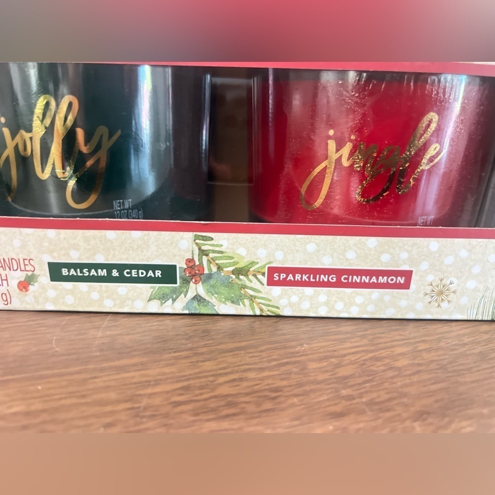 2) Yankee Candle Christmas Gift Set Balsam Cedar And Sparkling Cinnamon.